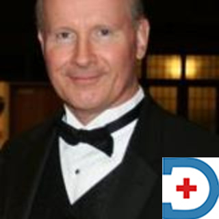 Dr Daniel E Maddox