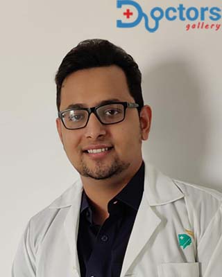 Dr MOHIT NAHATA