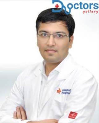 Dr Aditya Shah